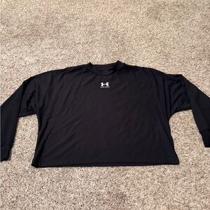 Under Armour women’s cropped long sleeve top